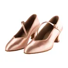 Топ обувь для латинских танцев Женская Высококачественная атласная Женская обувь для аэробики, спортивная обувь для девушек с пряжкой, танцевальные кроссовки на каблуке BD138