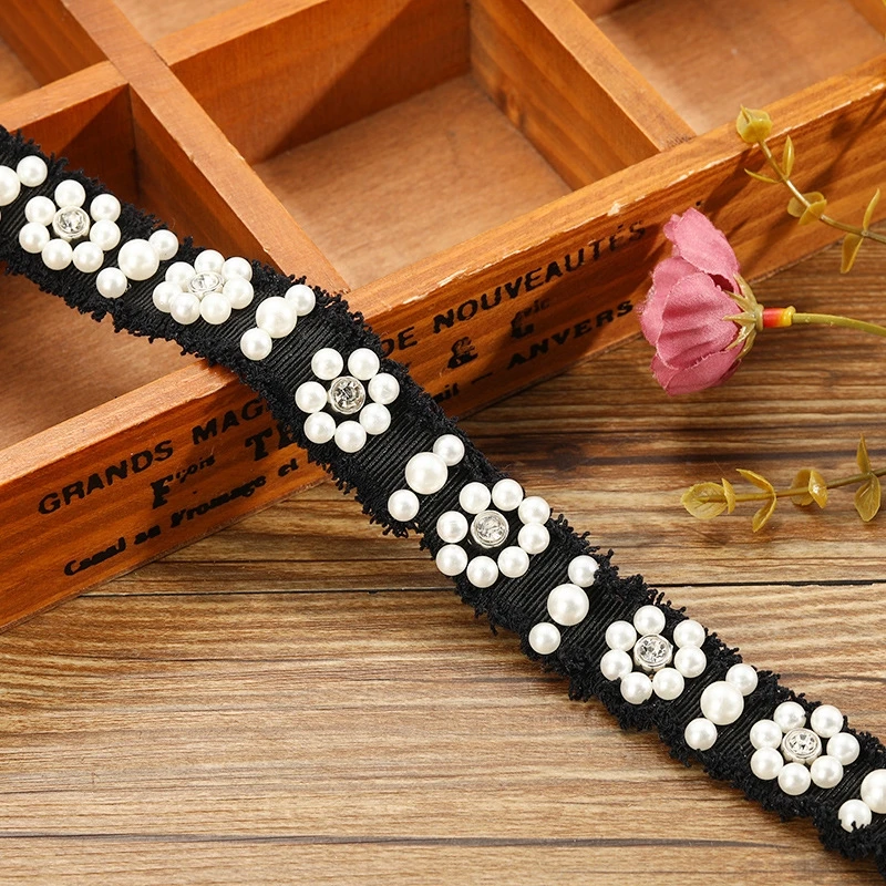 Черные нижние края ногтей жемчужные ленты сливы одежда обувь и головные уборы