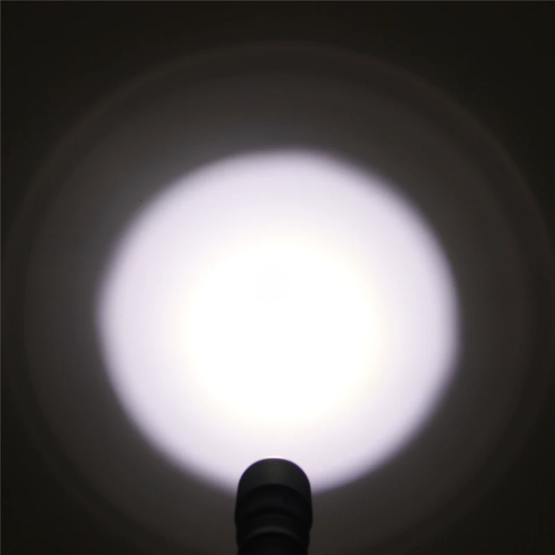 

1000 lumens Professional Powerful led Waterproof Scuba Diving Flashlight Diver Light LED Underwater Torch Lamp Lanterna