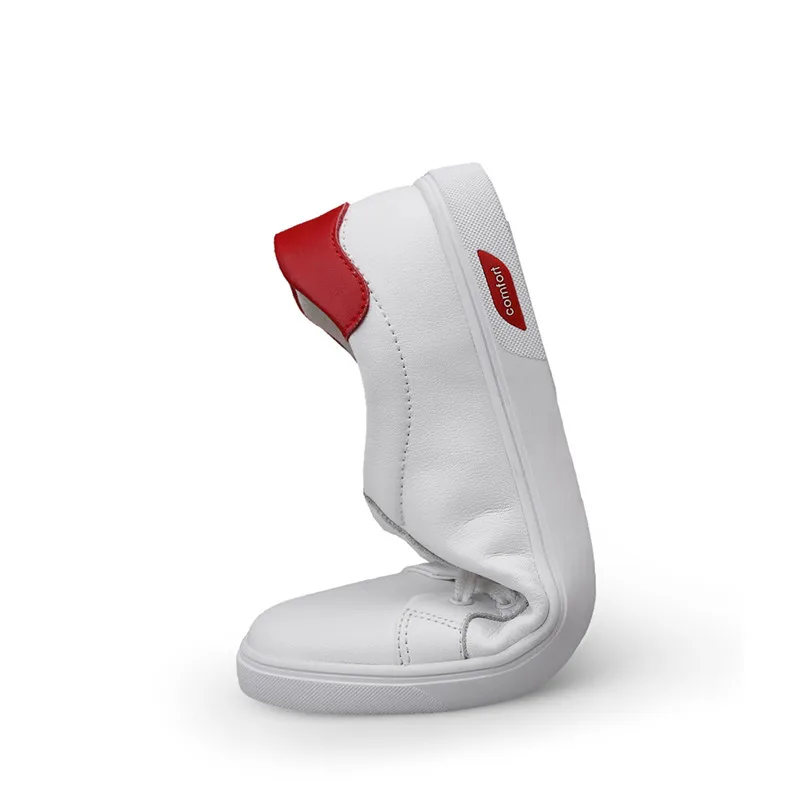 Мужские кроссовки на шнуровке мягкие повседневные из натуральной кожи маленькие