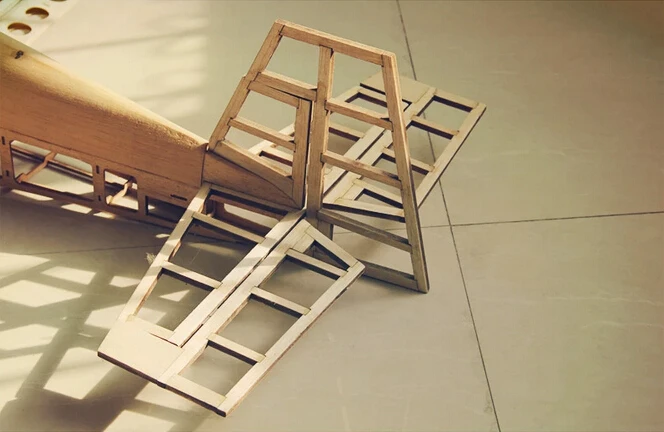Новый дизайн горячие balsa деревянные сборные модели самолетов дополнительные 330