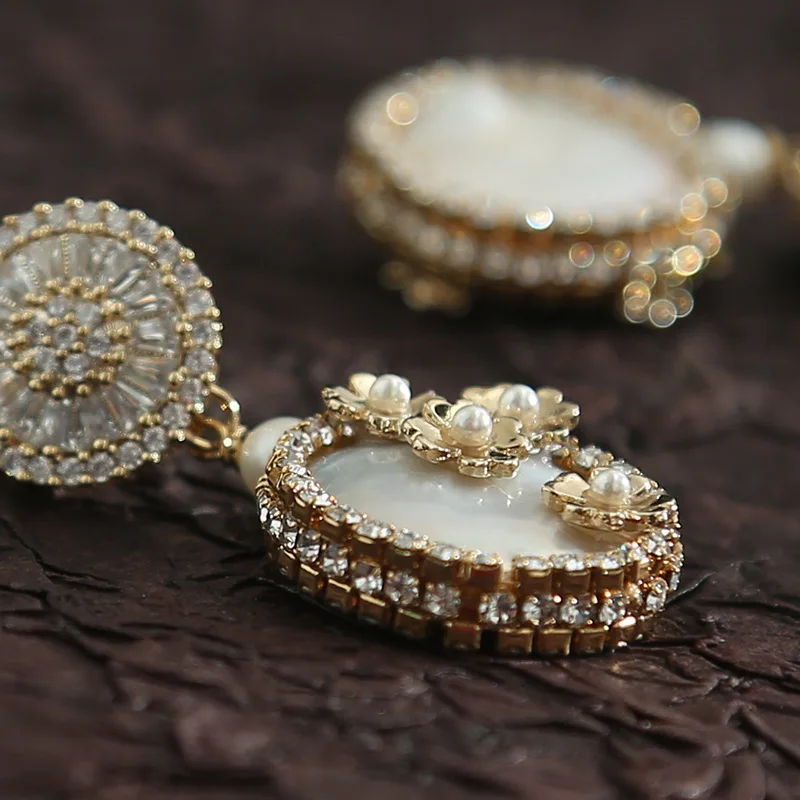 

wing yuk tak Luxury Jewelry Fashion Flower Handmade Freshwater Pearl Drop Earrings for Women Party Wedding Earrings