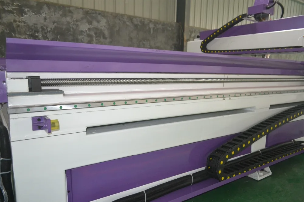Фрезерный станок с ЧПУ LINTCNC 1325 для изготовления мебели из МДФ по дереву фрезерный