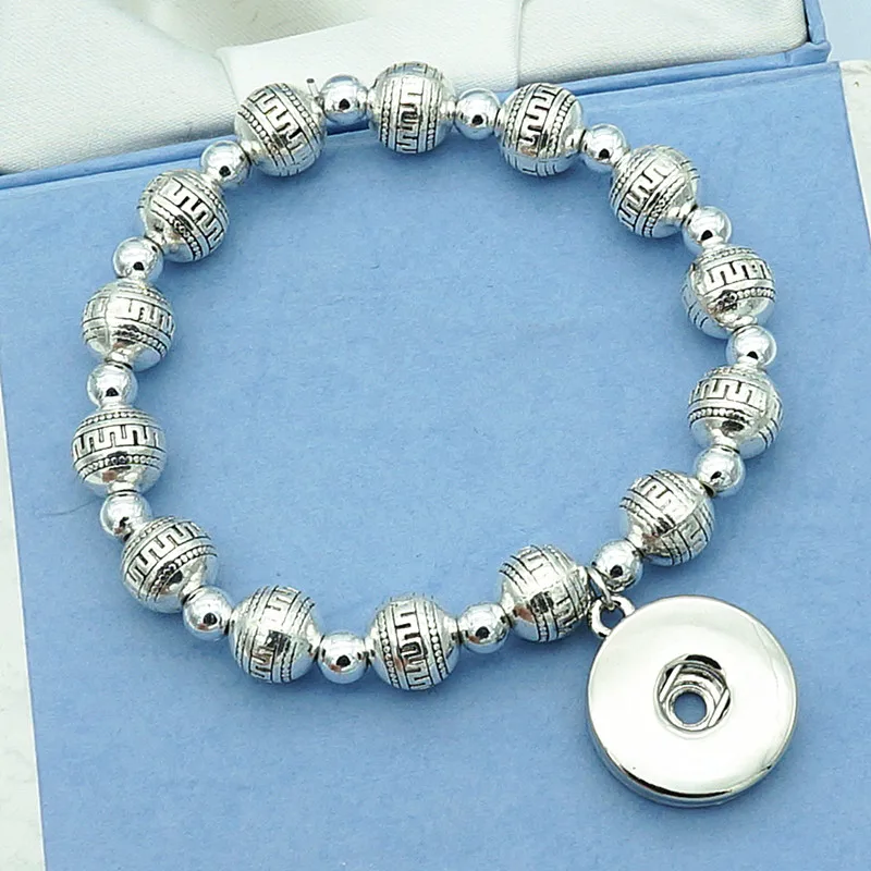Модный очаровательный браслет с подсеребренными узорными бусинами, эластичный для кнопок 18 мм, ювелирное оптовое изделие AB0057.
