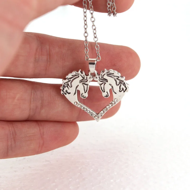 

hzew new two horse head heart shape pendant necklace Ancient silver color horse necklaces gift