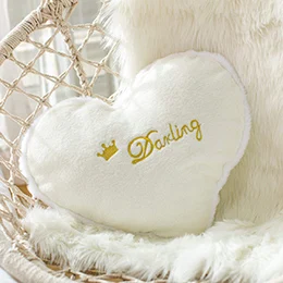 Cream heart Модные подушки в форме короны, звезды, сердца, Луны, облаков, полностью набитые плюшем, декоративная шаровая подушка с надписью, реквизит для девочек, кремовый, розовый, синий - Цвет: Cream heart