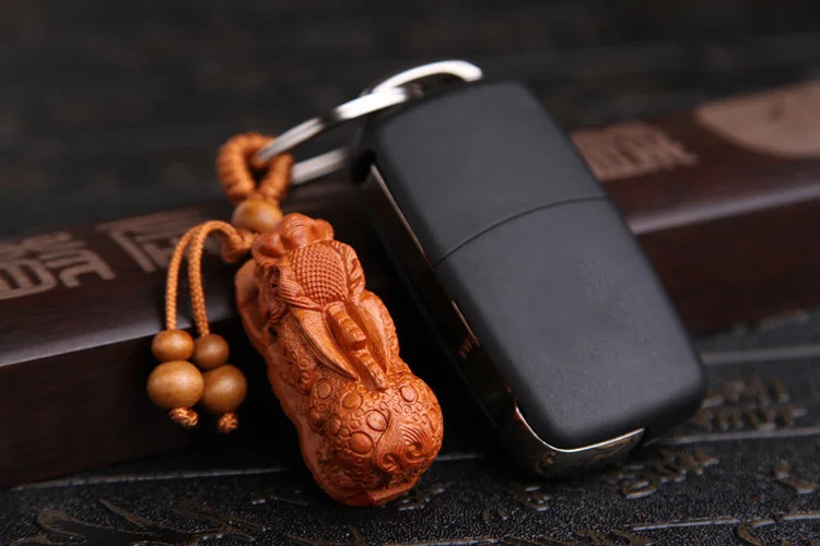 Натуральный коричнево-красный 3D брелок с изображением пиксиу брелки кольца для