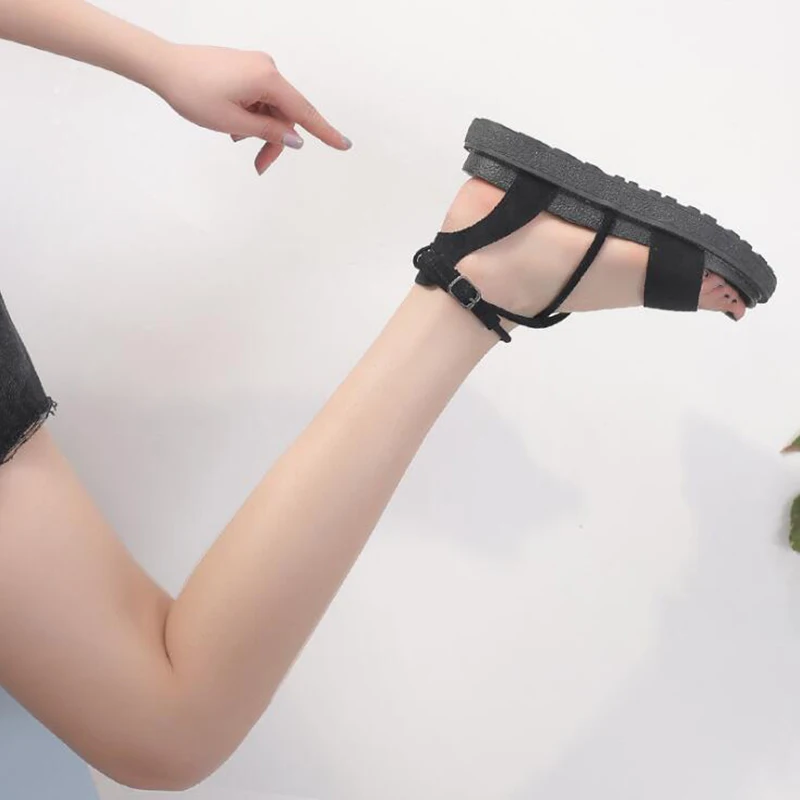 Новые женские сандалии модные римские с открытым носком и пряжкой женская обувь