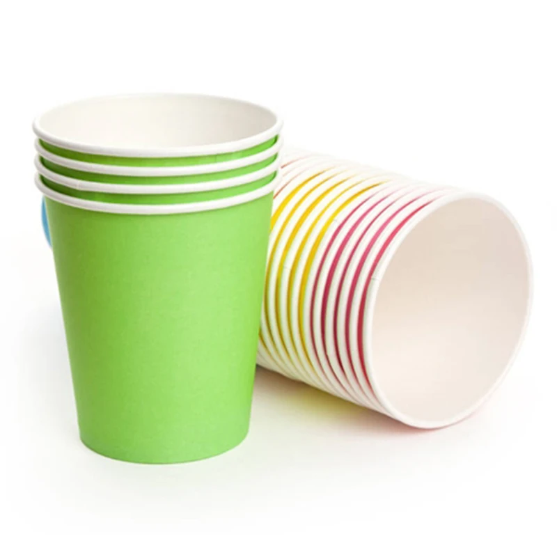 Новый cup cut. Paper Cup with Green Stripes.