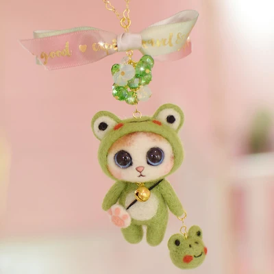 frog Car decor Шерсть Войлок кошка кристалл Ключ Пряжка автомобиль повесить свитер цепь ручной работы DIY шерсть валяния материал мешок подарок - Цвет: frog Car decor