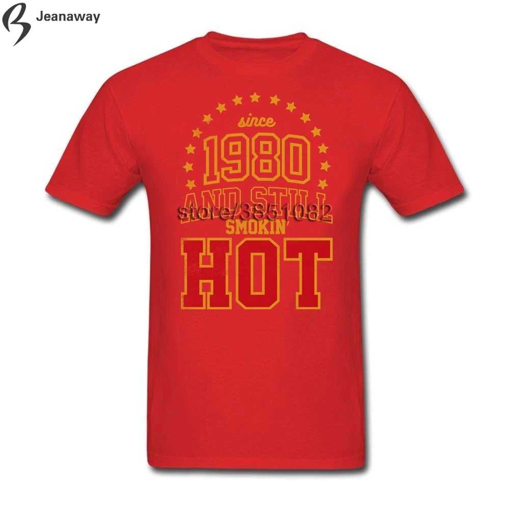 Весна Ти классическая с 1980 года и до сих пор Smokin Hot футболка черный короткий рукав