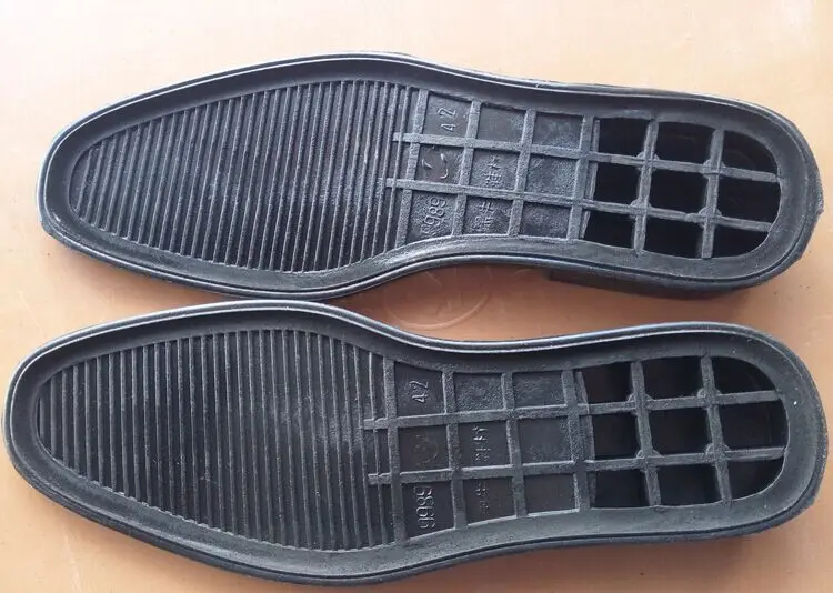 Мужские туфли на резиновой подошве черные Нескользящие износостойкие модельные