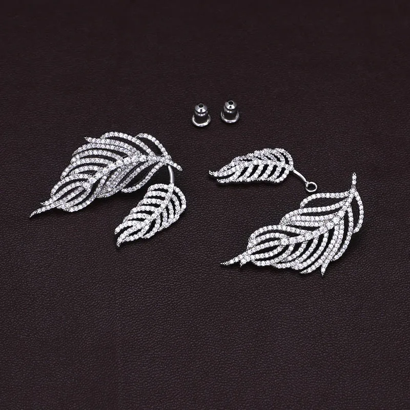 Большие лучшие серьги-гвоздики из белого золота с микрозакрепкой цирконий