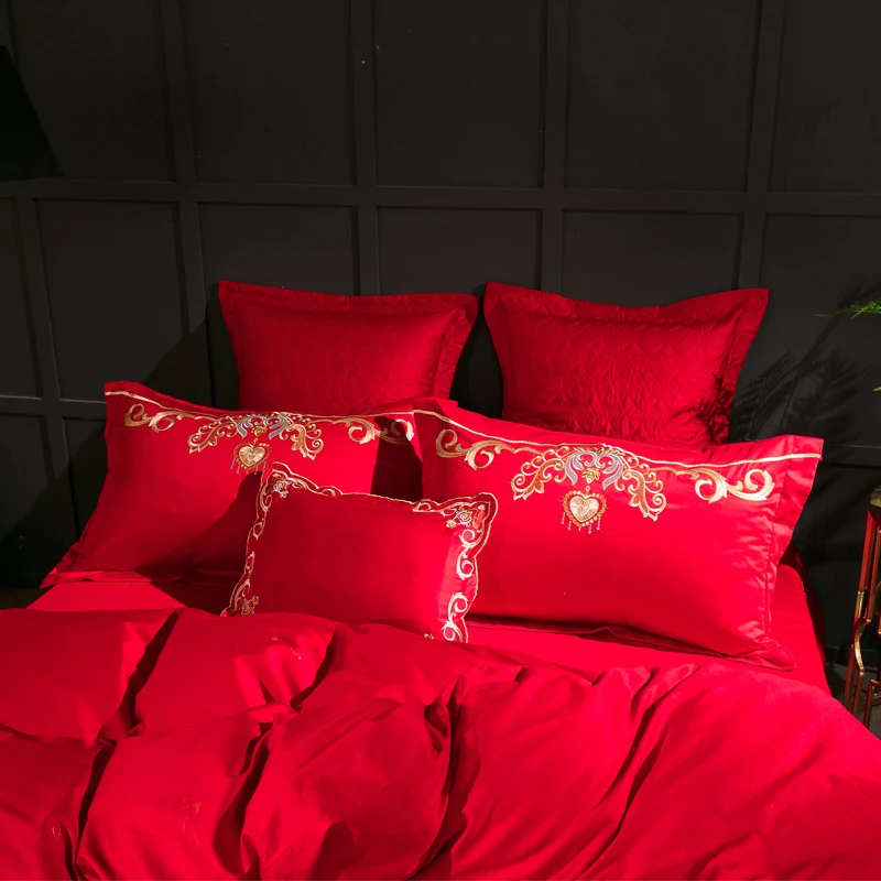 

4Pcs Egyptian cotton Red wedding embroidery Bedding set King Queen Size Royal Palace Bed Set Duvet Cover Bed Sheet Pillowcase