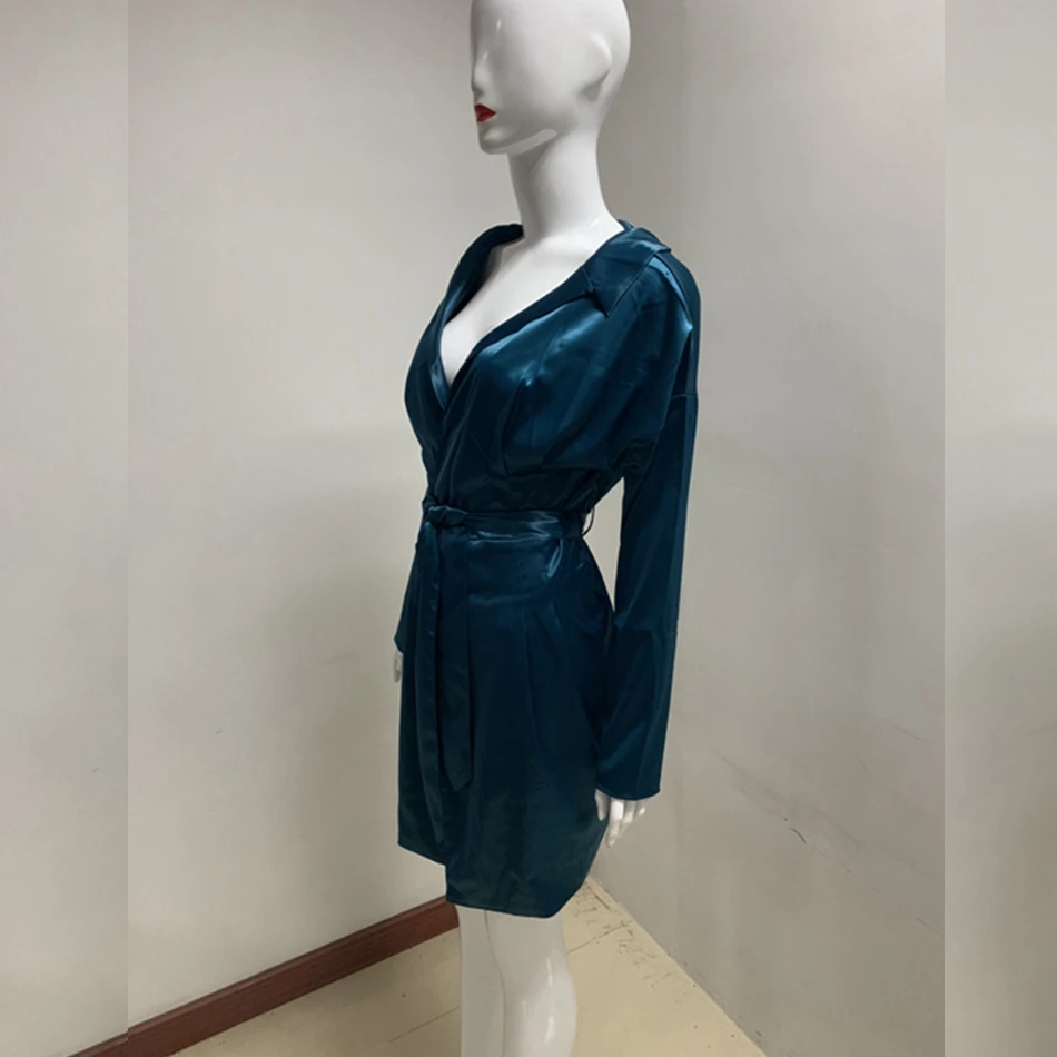 Женское атласное платье с длинным рукавом и v-образным вырезом однотонное