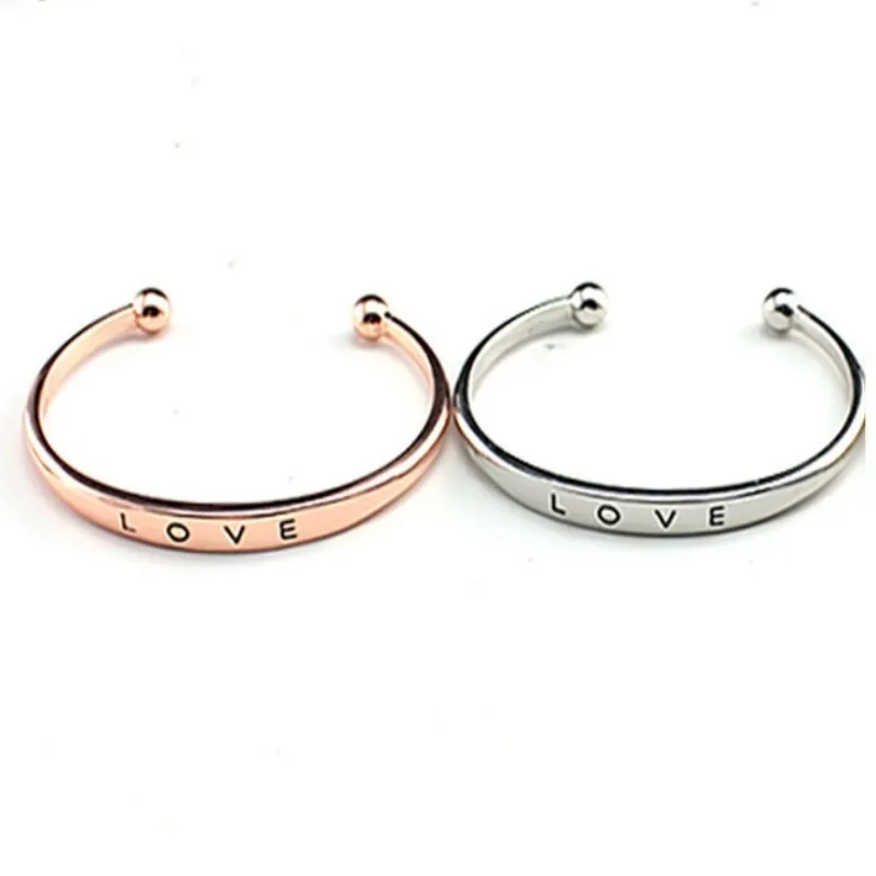 

Exquisite LOVE type simple women's bracelet accessories wholesale