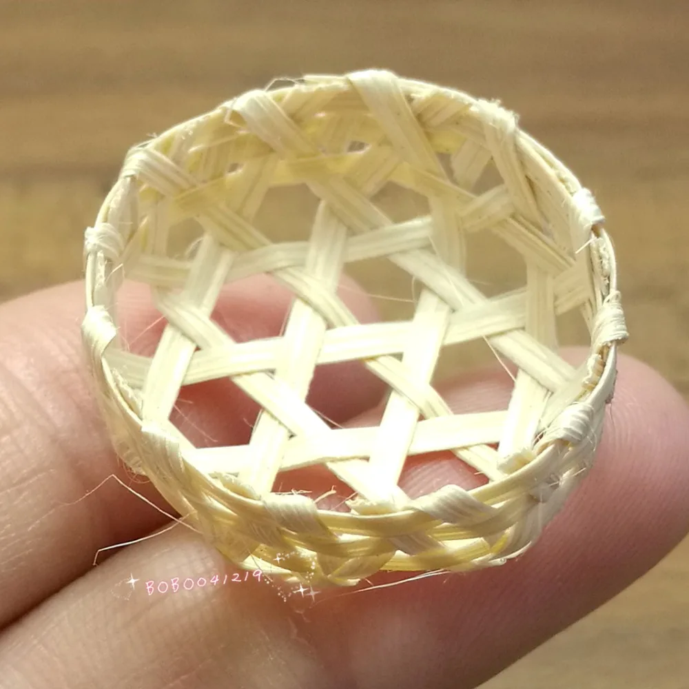 Dollhouse Miniature Toy 1:12 Kitchen A Bamboo Basket Diameter 2.5cm SPO702 | Игрушки и хобби