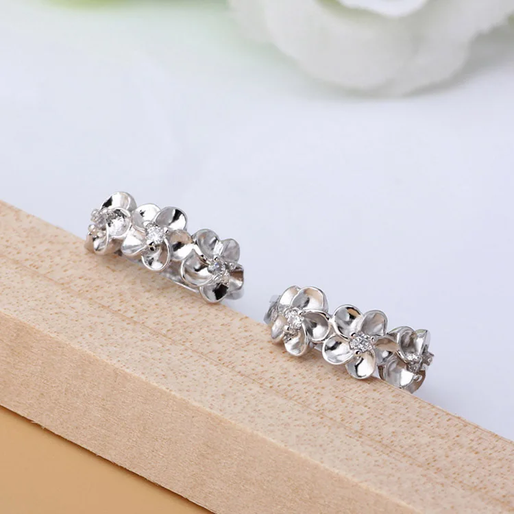 Очаровательные ювелирные украшения в форме цветка Пряжка для ушей камелии