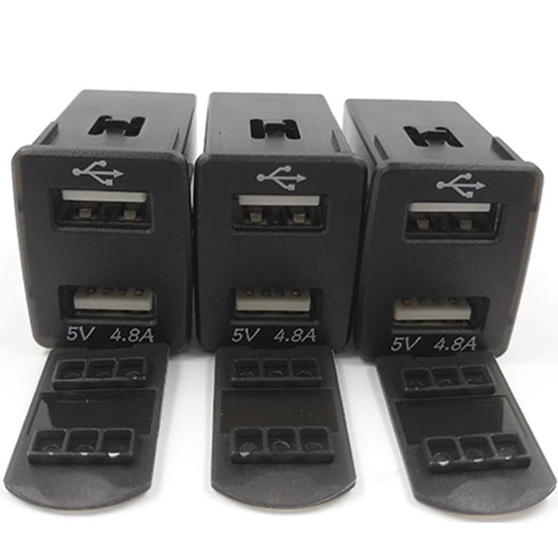 Адаптер питания для автомобильного прикуривателя с двумя USB разъемами