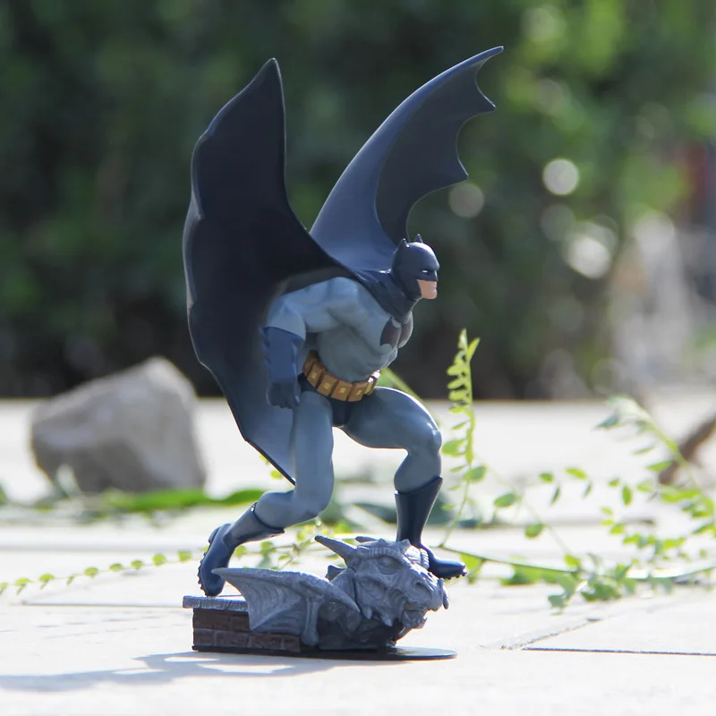 Бесплатная доставка фигурка Бэтмена DC ограниченная серия 8 дюймов статуя черные