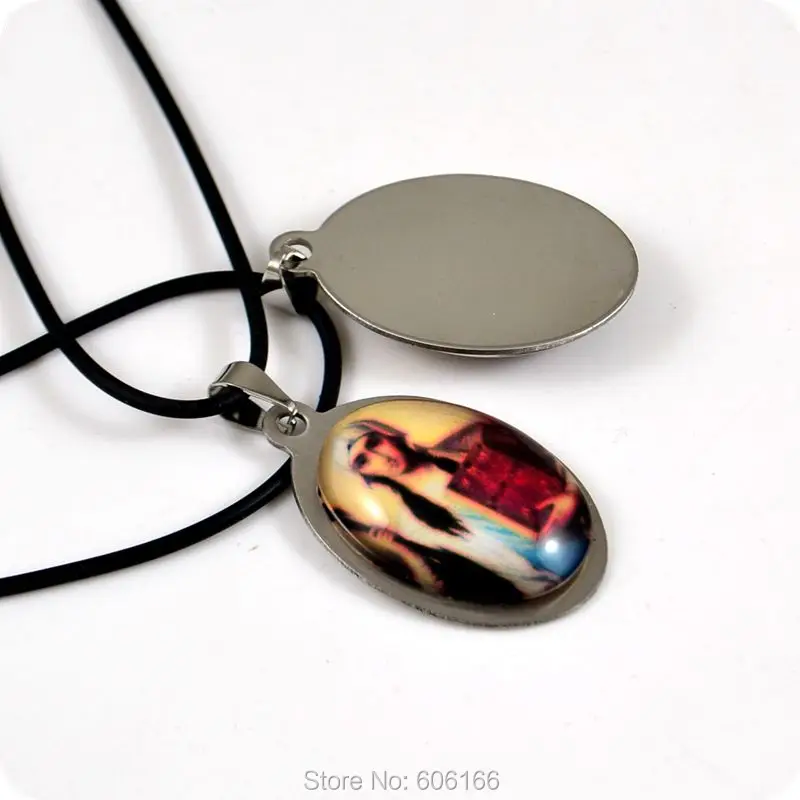 Ожерелье с подвеской из нержавеющей стали изображением Девы пастухи и девушки