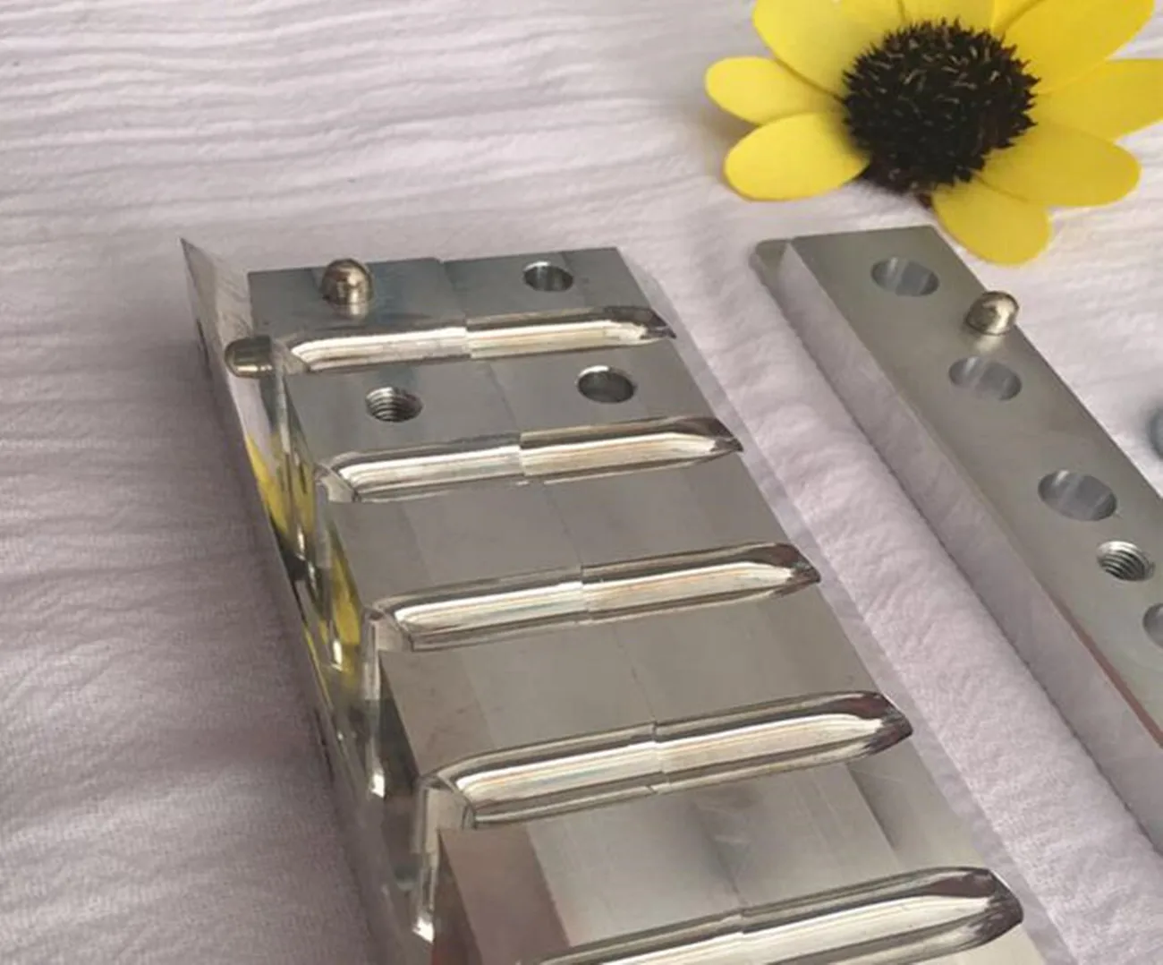 1 Set 6 Cavities/holes Aluminum Lipstick Mould Mold_Moondrop Nail Shape 12.1mm DIY Homemade Lip Stick Makeup Tool