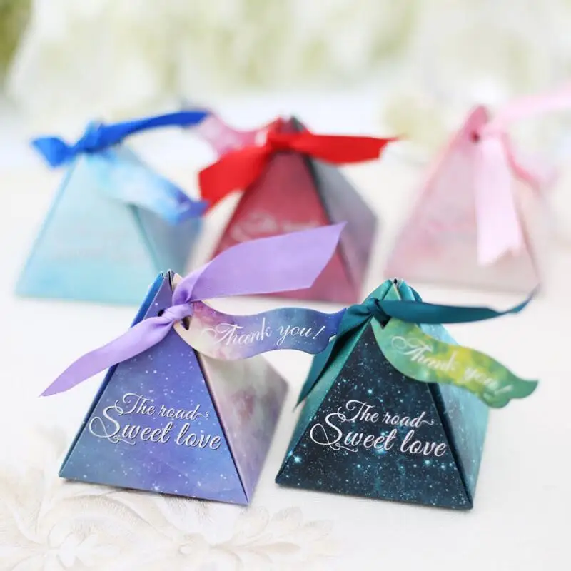 

20pcs/set Cute Pyramid Starry Wedding Candy Box Creative Wedding Favors Gift Candy Boxes Home Party Birthday Supply
