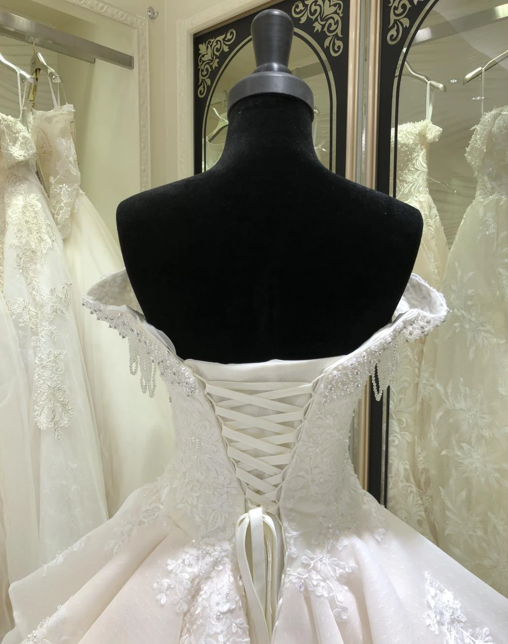 2019 Luxury Ruffles Ball Gown Wedding Dresses Lace Handmade Beading Pearls Bridal off the Shoulder vestido de noiva | Свадьбы и