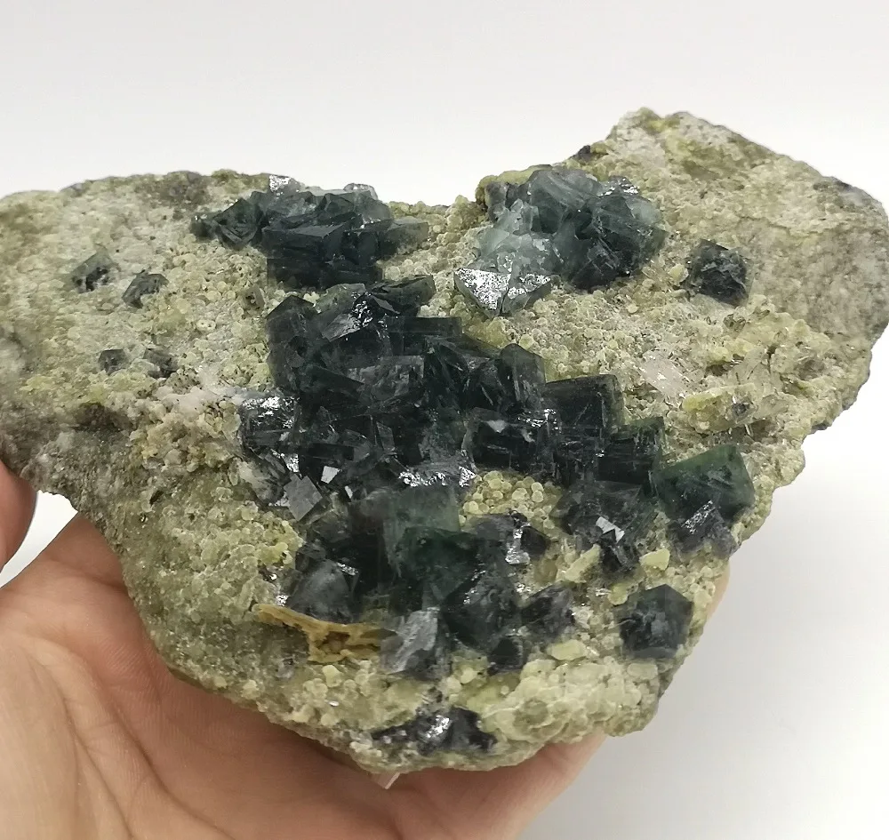 483g натуральный темно зеленый флюоритовая Хрустальная камни и минералы редко