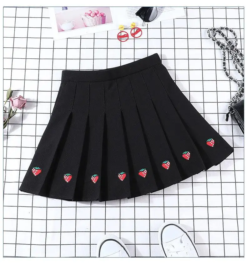 Women Pleat Skirt Harajuku Preppy Style Strawberry Print Skirts Mini Cute Japanese School Uniforms Ladies Jupe Kawaii Skirt - Цвет: Черный