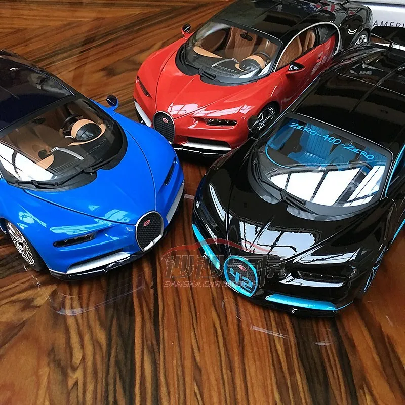 Модель на вырыв Bugatti модель 1/18 года специальная цена литье под давлением