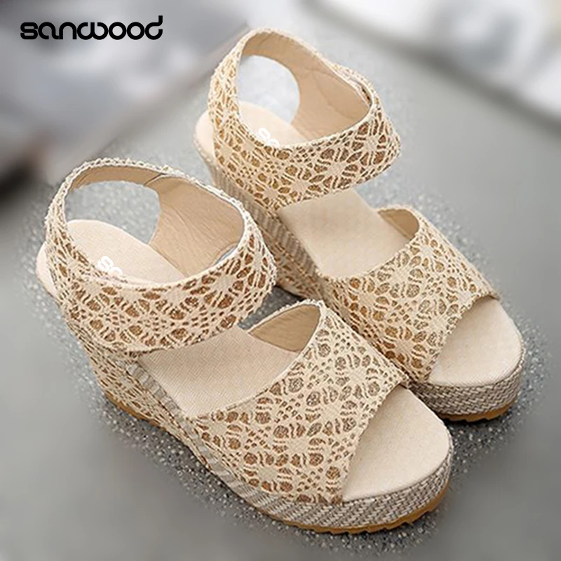 Лидер продаж Новинка Модные женские пляжные сандалии из искусственной кожи на