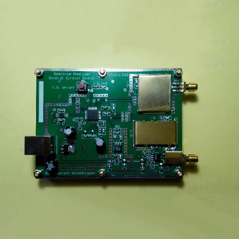 Простой спектральный Snalyzer D6 (самоотслеживающийся источник Т. Г.) V2.032 простой
