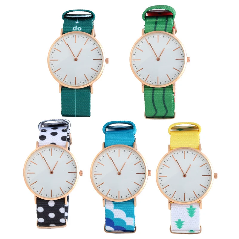Летние цветные нейлоновый ремешок Для женщин часы мода набор кварцевые для дам