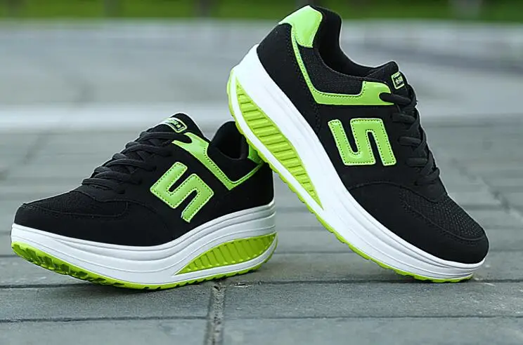 Akexiya/женские кроссовки на танкетке спортивная обувь с дышащей сеткой женская для