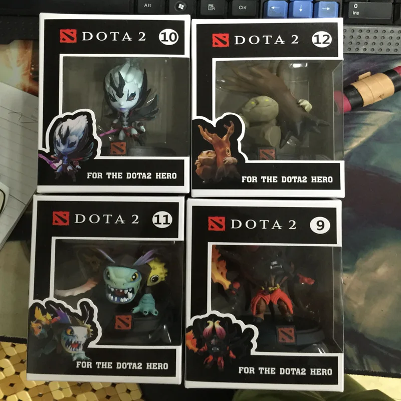 4 шт. милые 3-" DOTA 2 Slardar Lucifer крошечные шелковые в коробке 1st Ver. ПВХ фигурка модель игрушки(4 шт в наборе