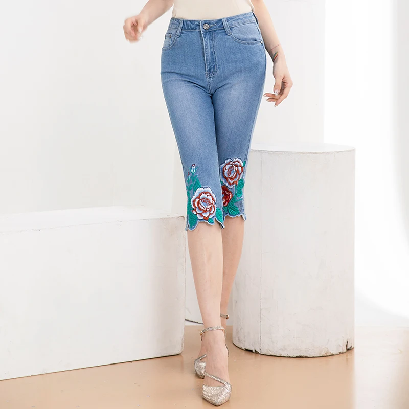 Брендовые эластичные облегающие брюки женские летние джинсы с вышивкой и