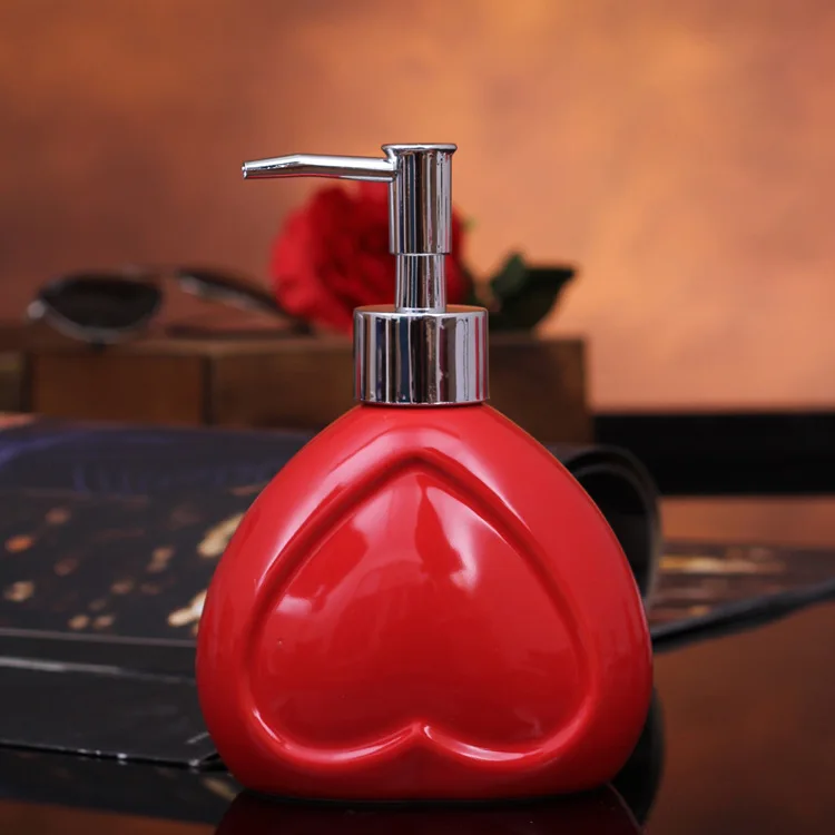 Красный глянцевый любовь пять частей керамической ванной набор аксессуаров для