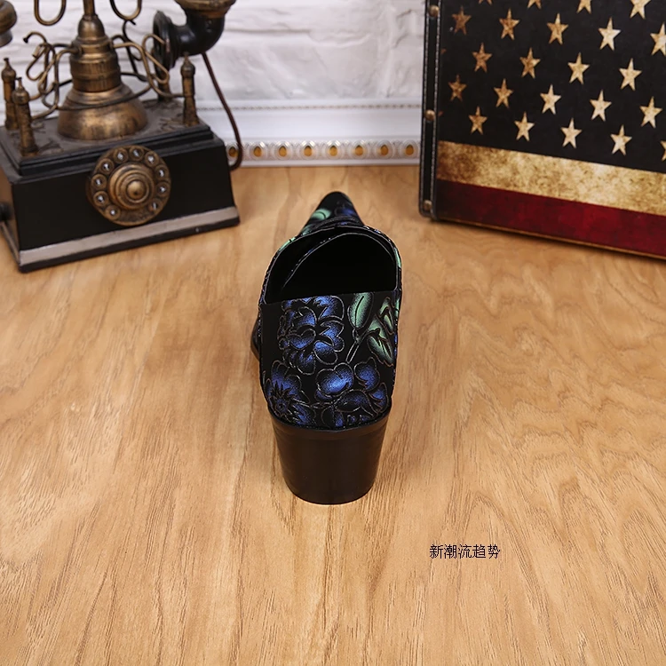 Мода Низкая TopMen Обувь Синий Вышитые Мужчины Острым Носом Дышащие Свадебные Туфли
