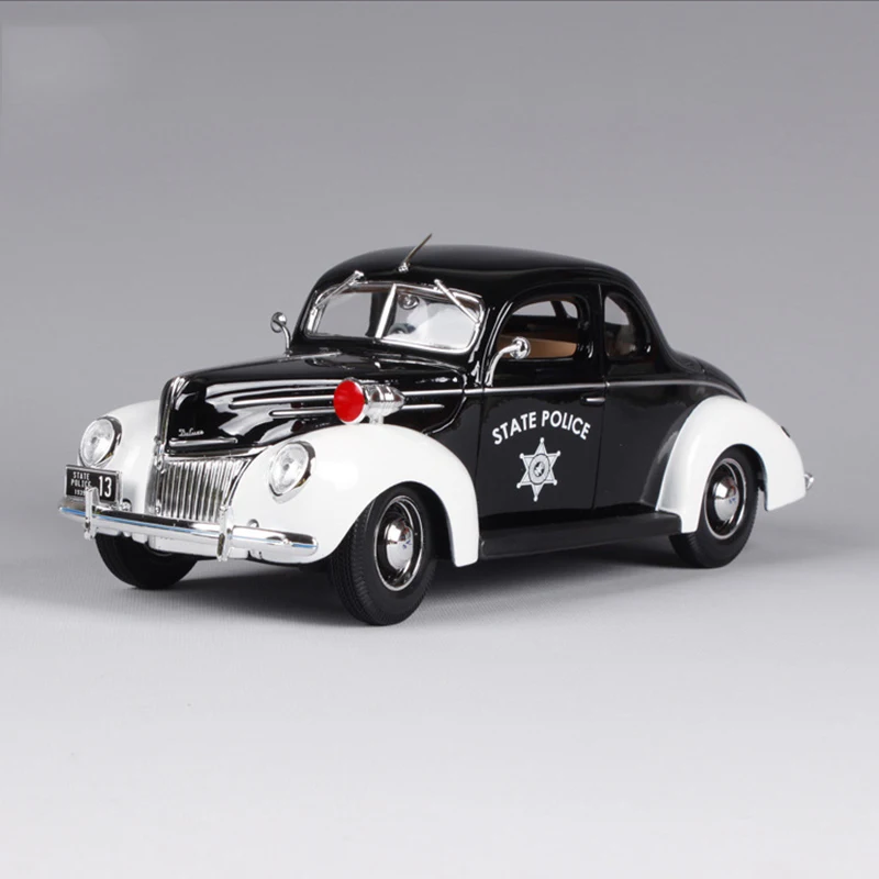 

Maisto 1:18 diecast Car 1939 Deluxe Coupe Black Classic Cars 1:18 Alloy Car Metal Vehicle Collectible Models toys For Gift