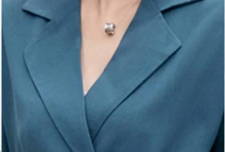 Женский короткий брючный костюм двубортный пиджак с пиджаком и бантом шорты