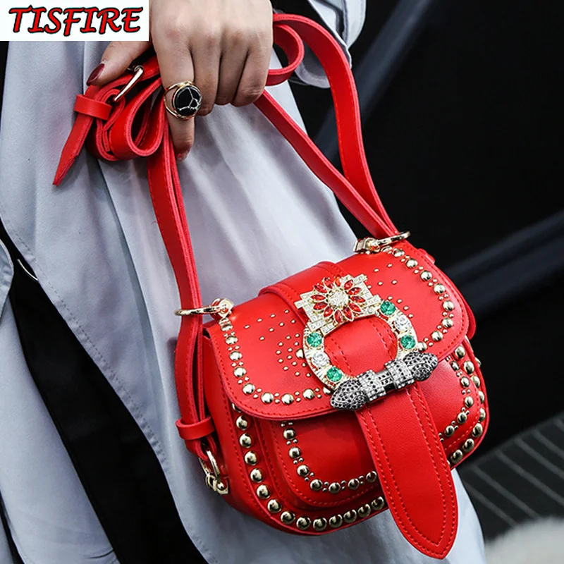 2018 новые кожаные седельная сумка абсолютно свинья заклепки crossbody мешок моды