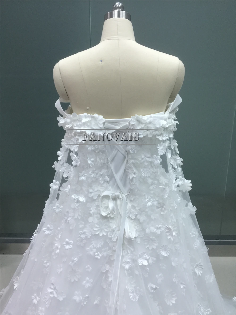 Реальное изображение Милая с плеча цветы украшены A-Line Свадебные платья Дубай