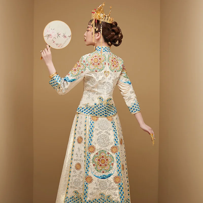 Китайская вышивка цветок для женщин Cheongsam Шампанское свадебное платье костюм Старинные пуговицы вечерние свадебные платья Hanfu одежда