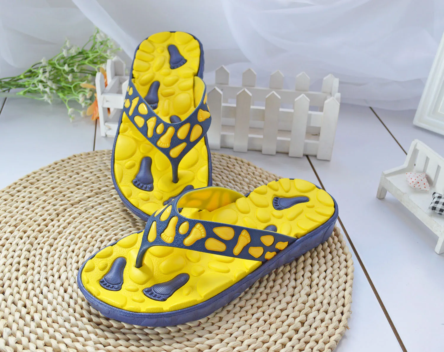 Мужские Вьетнамки коллекция 2019 года летние мужские удобные домашние тапочки для