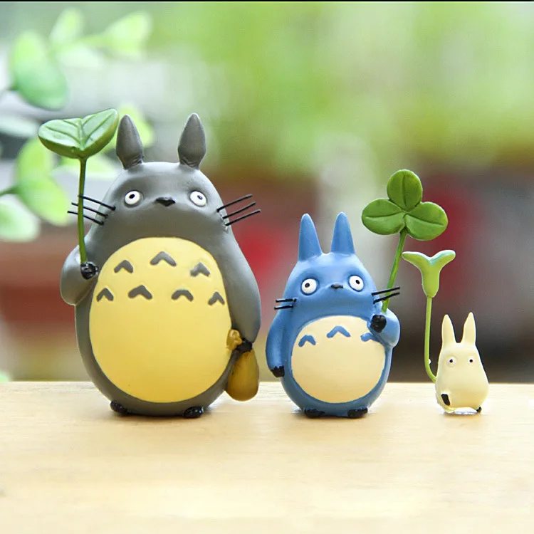 

Hot Totoro With Leaf Figure Toy Studio Ghibli Miyazaki Hayao My Neighbor Totoro PVC Action Figures Collection Model Doll Kid Toy