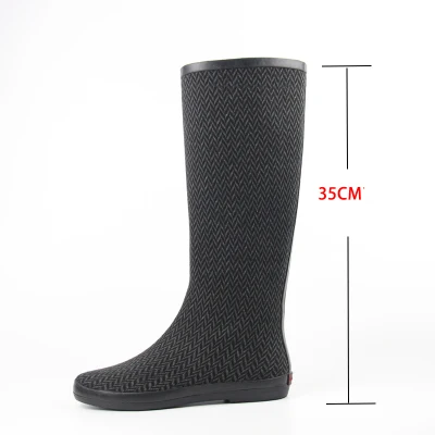 Black 35cm Женские резиновые сапоги; модель года; сезон весна-осень; водонепроницаемая обувь; высокие сапоги; женская обувь на резиновой подошве; сапоги до колена; непромокаемые сапоги - Цвет: Black 35cm