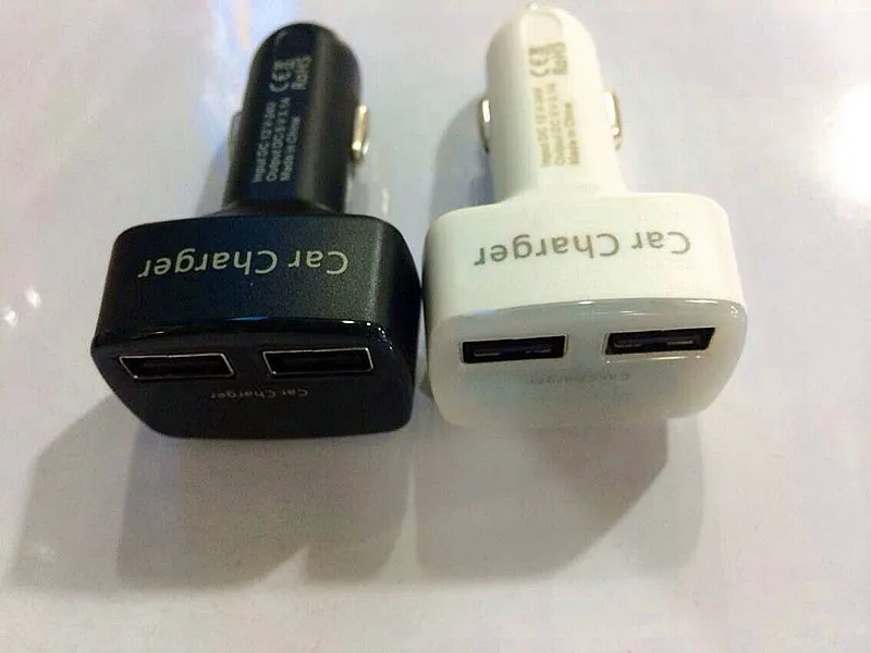 Умный из светодиодов дисплей автомобильное зарядное устройство с двумя USB