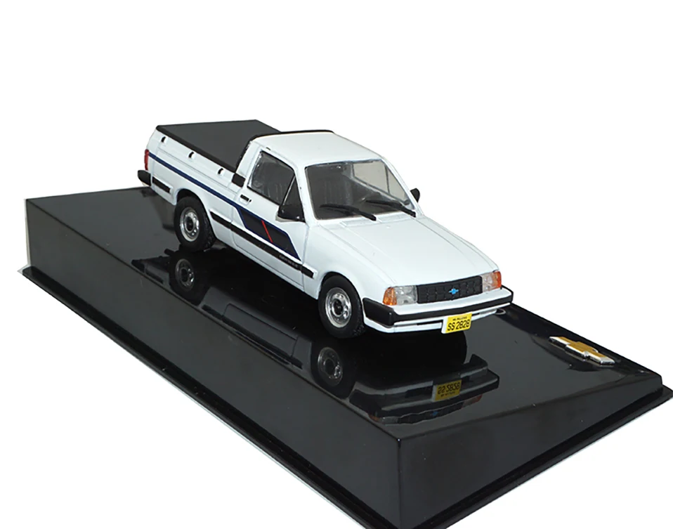 Модель автомобиля 1:43 Металл Ретро-игрушка автомобиль 2 шт Abs литая игрушка автомобиль Рождественский подарок для CHEVEROLET CHEVY SS/500 SL/E