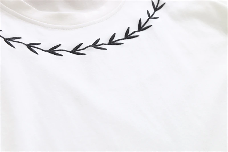 LUNDUNSHIJIA 2017 летние женские короткие футболки белая футболка с вышивкой и круглым